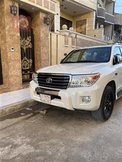 تويوتا لاندكروزر